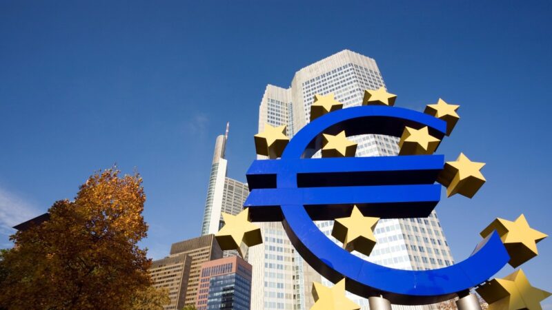 Europos Centrinis Bankas grąžina bendros skolos idėją – Europa ieško pinigų gynybai ir investicijoms