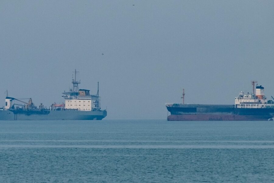 JAV pratęsė sankcijų išimtis naftai – ar pavyks išvengti žaliavų bado rinkoje?