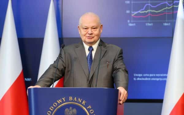 Lenkijos pinigų politika: palūkanų normos lieka nepakeistos, infliacija augo
