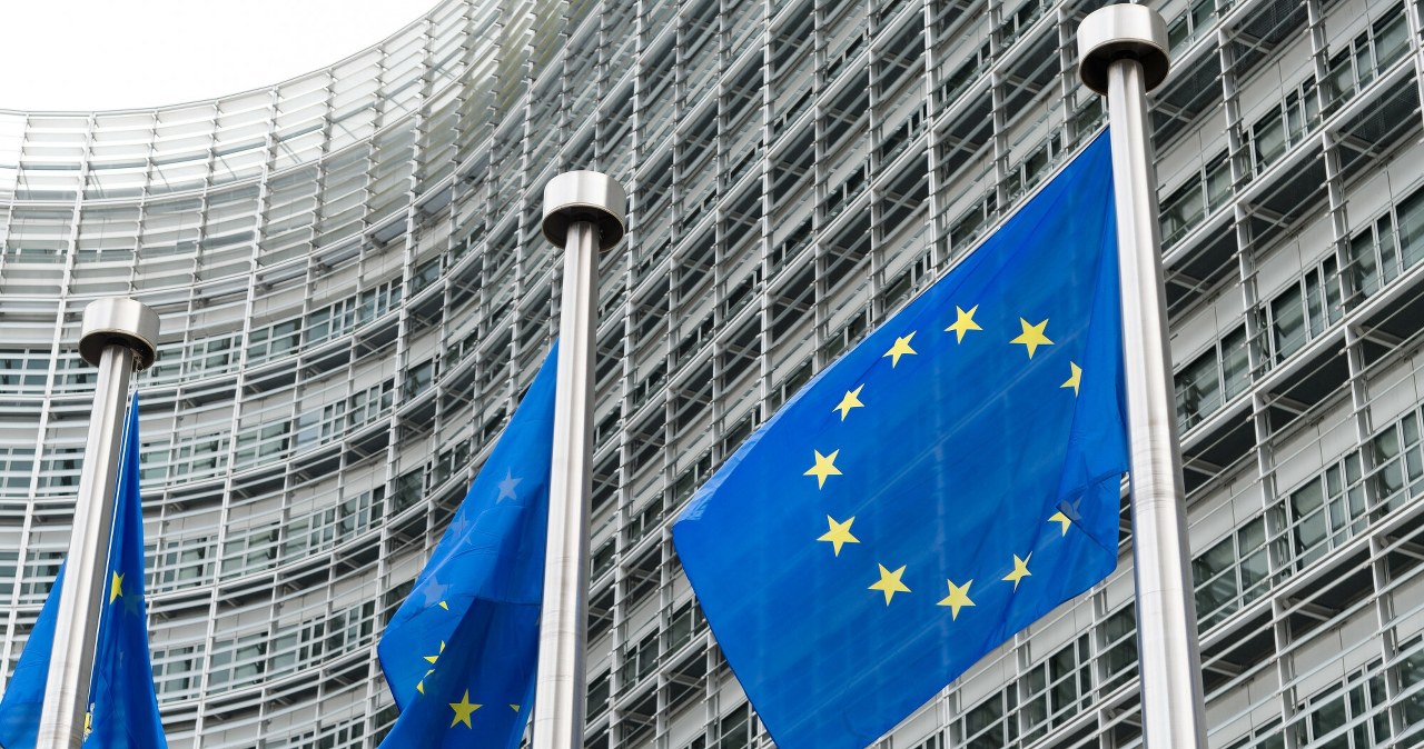 Lenkija ir Ispanija sulaukė Europos Komisijos pastabų dėl sumažinto PVM degalams