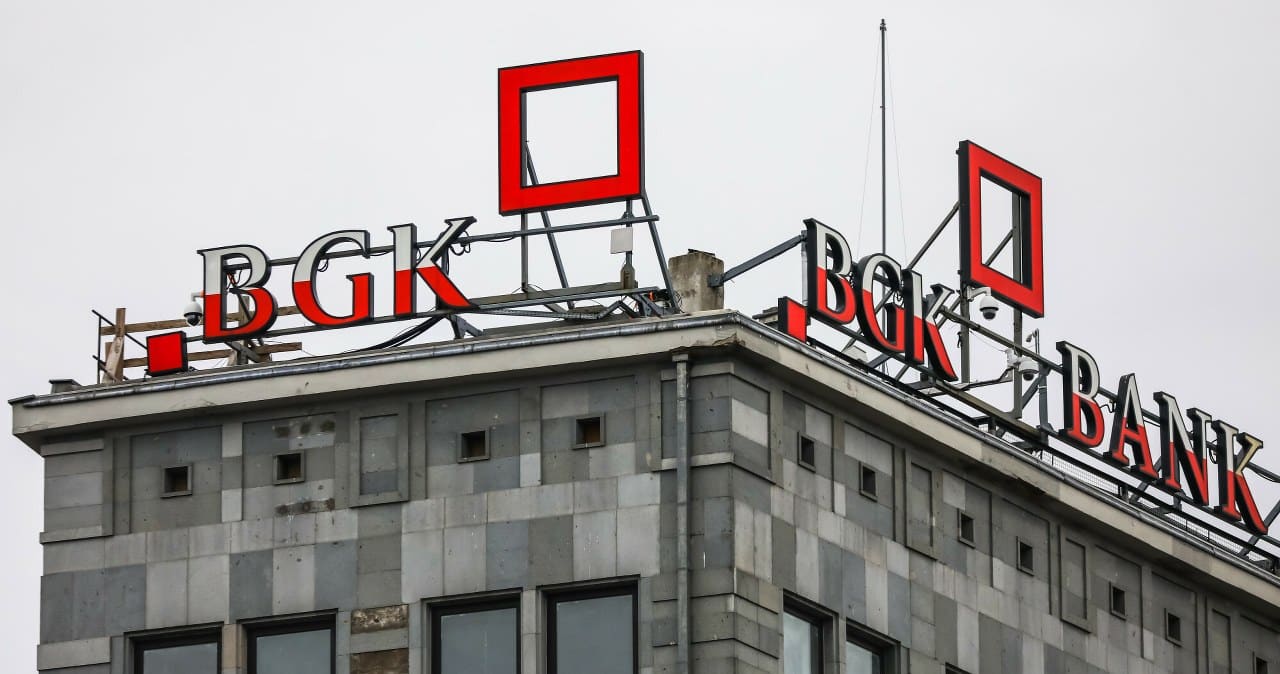 Milijardai gynybai ir energetikai: kaip keisis Lenkijos valstybinio banko įtaka?
