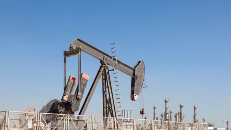 7 mln. barelių per parą vėl teka „East-West” naftotiekiu – Saudo Arabija sutvarkė Irano apgadintus objektus