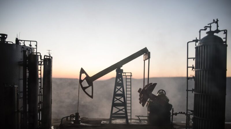 Įtampa pasiekė JAV: karas iškreipė naftos kainas, rinka ruošiasi blogiausiam scenarijui