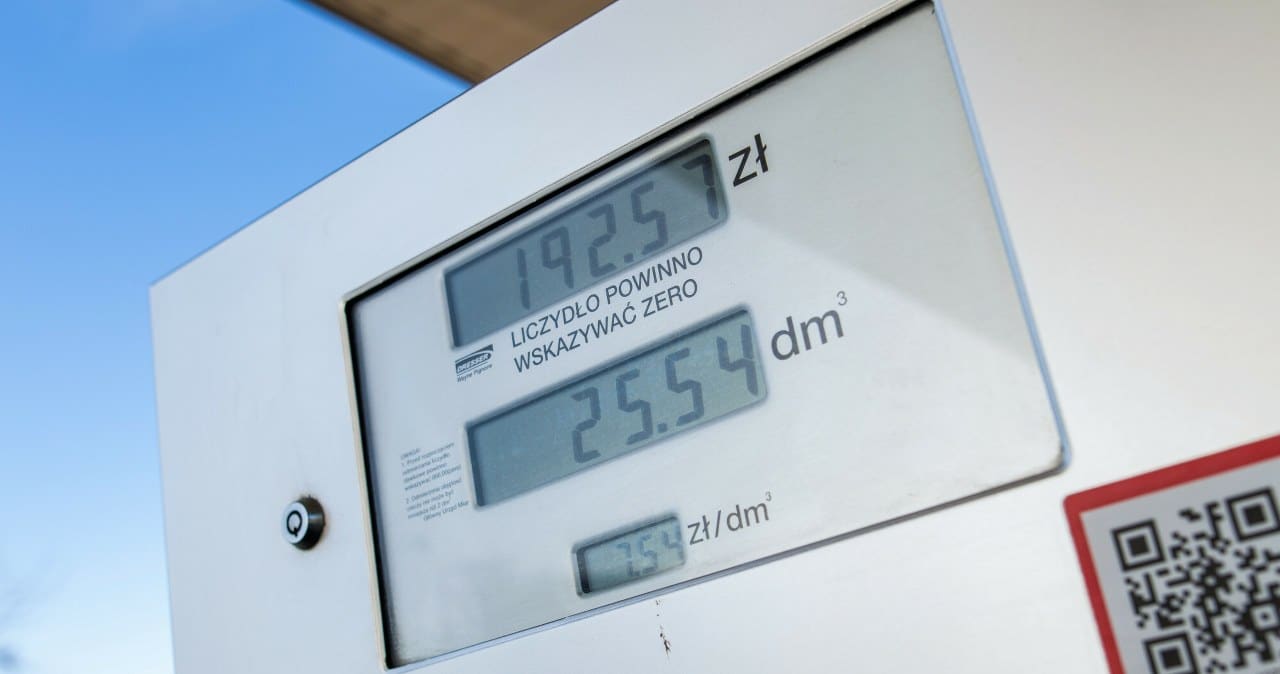 Naujos maksimalios degalų kainos nuo penktadienio: štai kiek mokės vairuotojai