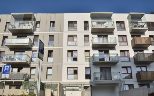 „Polexito” scenarijus: analitikai prognozuoja Lenkijos būsto rinkos sulėtėjimą