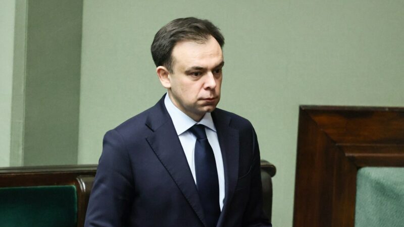 Aukso rezervai ar ES lėšos – kaip Lenkija finansuos 43 mlrd. Eur gynybos planą?