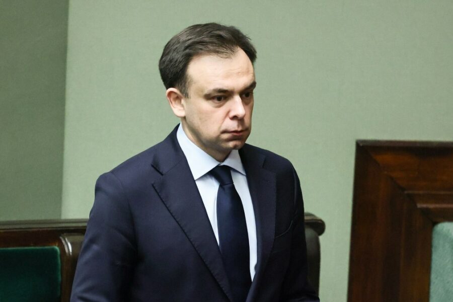 Aukso rezervai ar ES lėšos – kaip Lenkija finansuos 43 mlrd. Eur gynybos planą?