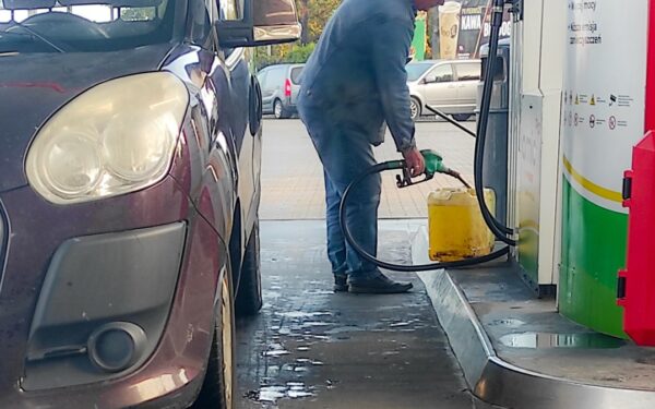 Degalų brangimas smogia ūkiams: Energetikos ministerija atsakė, ko tikėtis