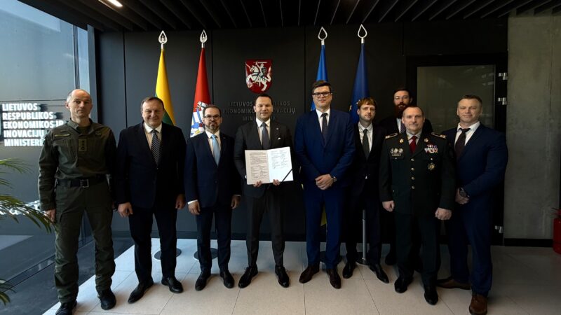 Lietuva stiprina oro saugumą: institucijos ir verslas kurs naujas technologijas