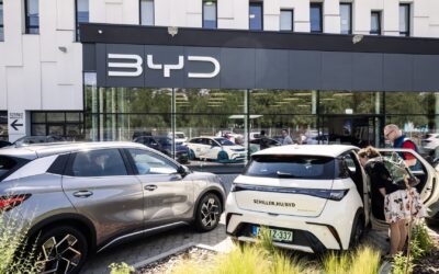 BYD susiduria su rimtai iššūkiais – pardavimai smunka jau 8 mėnesį iš eilės