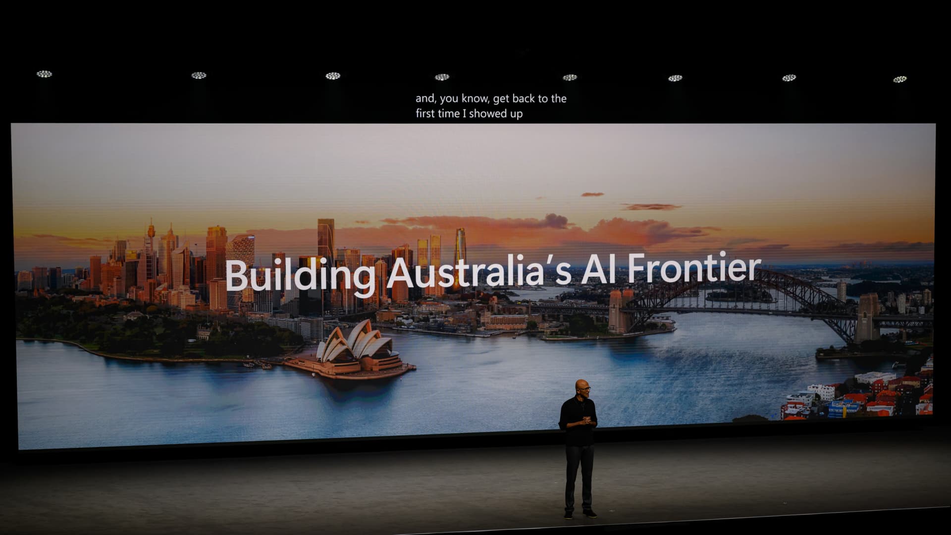 „Microsoft“ iki 2029 metų Australijoje apmokys 3 mln. žmonių dirbti su DI įrankiais