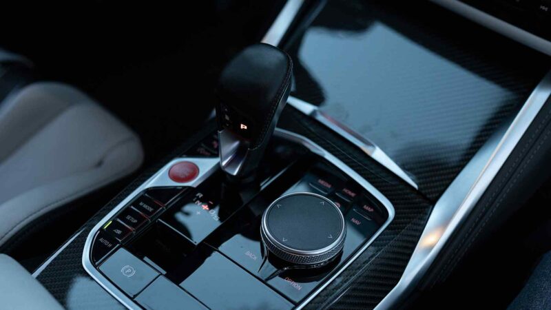 Vokietijos policija pabandė važiuojant įjungti rankinį stabdį: rezultatas nustebino net ekspertus