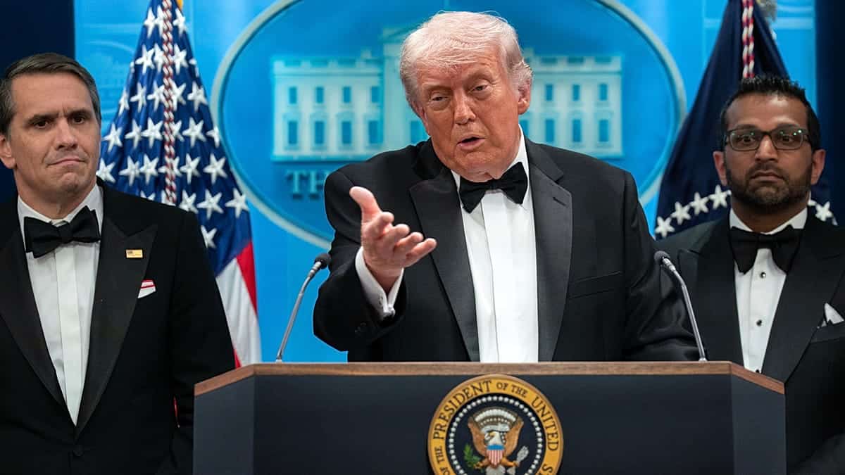 ES lyderiai sureagavo į išpuolį prieš Trumpą: ką tai keičia NATO ir karo Artimuosiuose Rytuose fone?