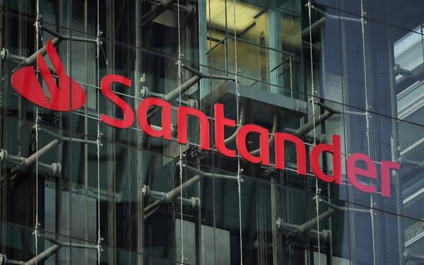 Bankų pelnai muša rekordus – ar auganti geopolitinė įtampa nesužlugdys skolinimosi rinkos?