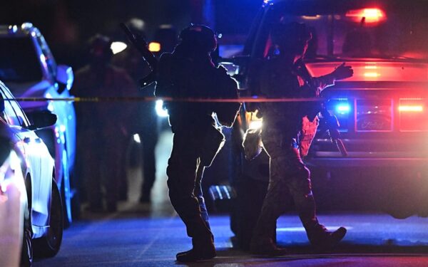 Ginkluotas išpuolis prie viešbučio Vašingtone – kodėl 31-erių inžinierius taikėsi į šalies valdžią?