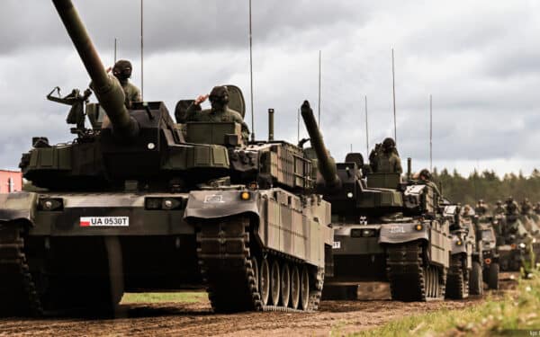 Lenkija mažina priklausomybę nuo užsienio ginkluotės: perima dalį tankų gamybos į savo rankas