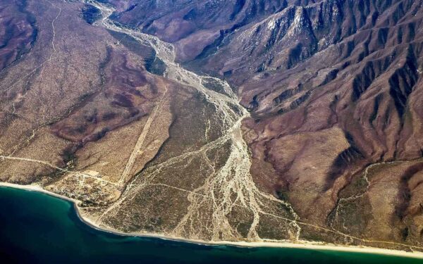 Žemės gelmėse aptikti milžiniški turtai, šis atradimas gali pakeisti pasaulio energetiką