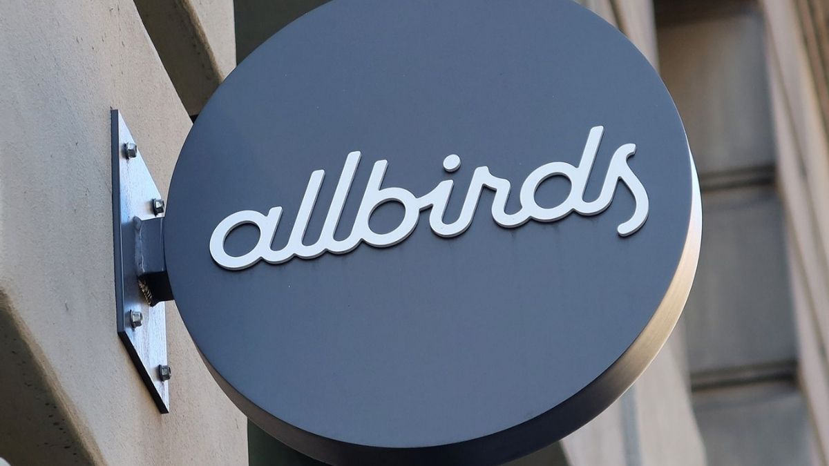 Nuo batų iki DI lustų: „Allbirds“ transformacija sukėlė 700% akcijų sprogimą