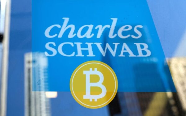 „Charles Schwab“ žengia į kripto rinką: tiesioginė prekyba bitkoinu pasieks milijonus JAV investuotojų