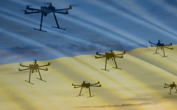 Ukrainos dronų atakos prieš Rusijos naftos objektus: dega „Rosneft“ gamykla ir Sevastopolis