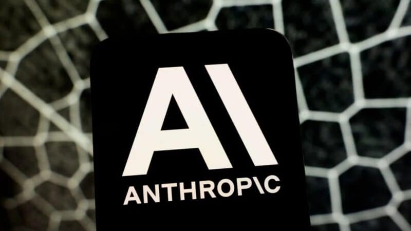 JAV valdžia ir technologijų vadovai aptarė „Mythos” modelio keliamas grėsmes