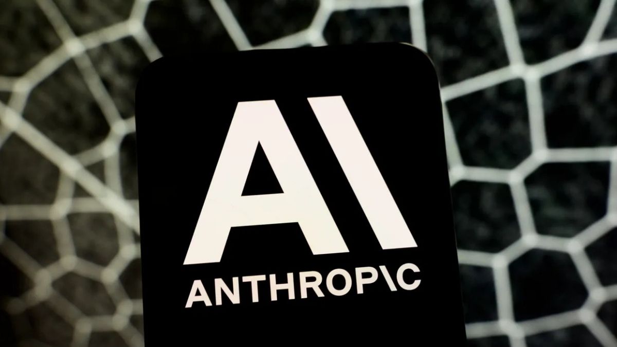 JAV valdžia ir technologijų vadovai aptarė „Mythos” modelio keliamas grėsmes