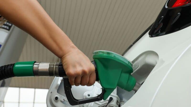 ES degalų kainų viršūnėje – Nyderlandai, pigiausias benzinas išlieka Maltoje