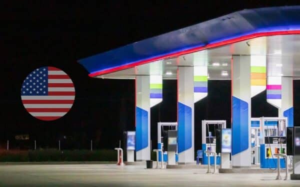 Benzinas JAV per mėnesį pabrango 21,2 proc. – infliacija tolsta nuo „Fed” siekiamo 2 proc. tikslo