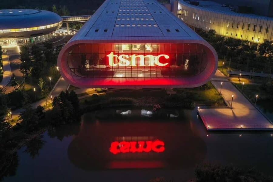 TSMC pajamos šovė 35%: DI bumas ir brangesni lustai atnešė rekordinį ketvirtį