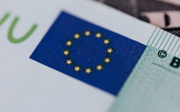 Duomenų saugumas: 8 iš 10 europiečių baiminasi patikėti savo informaciją JAV ir Kinijai