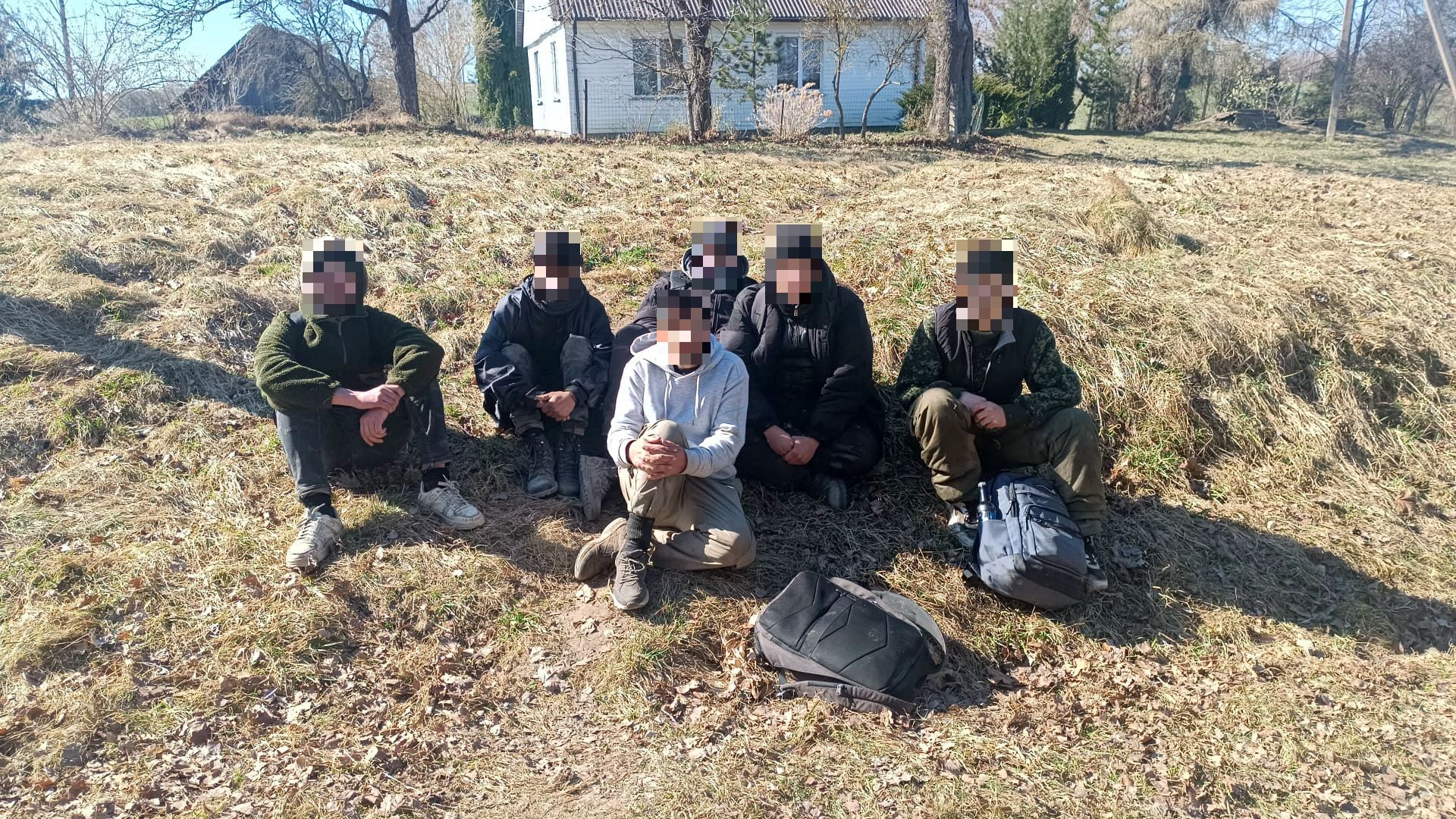 Netoli sienos sulaikyta migrantų grupė: bandė pasiekti Vakarų Europą be jokių tapatybės dokumentų