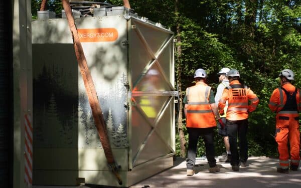 Milijonai už sprendimą: startuolis žada paversti perteklinę energiją pigia šiluma pramonei