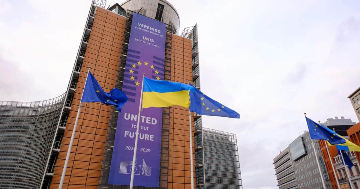 Politinė aklavietė išspręsta: po naftos tiekimo per „Družba” atnaujinimo – 90 mlrd. eurų paskola Ukrainai