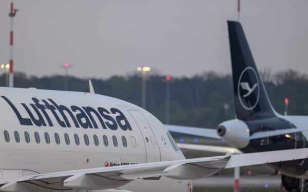 „Lufthansa“ skelbia radikalų sprendimą: atšaukia 20 tūkst. skrydžių – kas laukia keleivių?