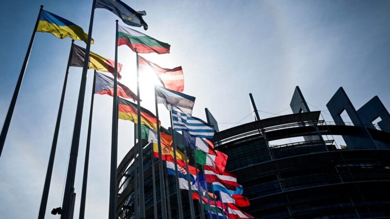 EP reikalauja 2 trilijonų eurų ES biudžeto – ar Vokietijos pasipriešinimas sustabdys naujus planus?
