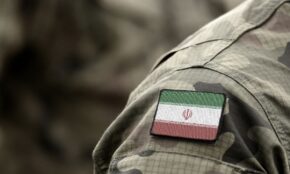 Irano kario uniforma. Canva nuotr.