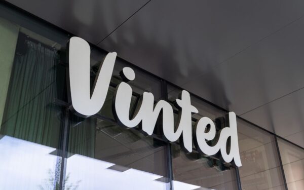 Milijardinė apyvarta, bet mažesnis pelnas: „Vinted“ augimas kainuoja brangiau nei tikėtasi