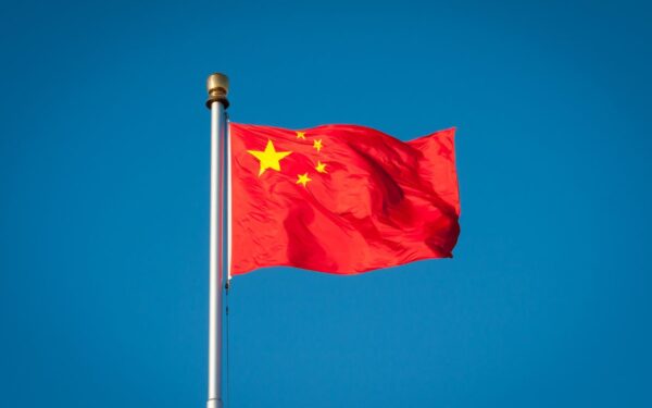 Bręsta naujas konfliktas: Donaldas Trumpas grasina smogti Kinijos ekonomikai dėl pagalbos Iranui