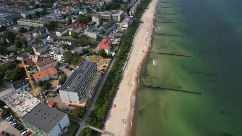 Lenkijos pajūryje – naujas milžiniškas ir prabangus viešbutis: paaiškėjo, kiek žmonių priims bei kuo nustebins