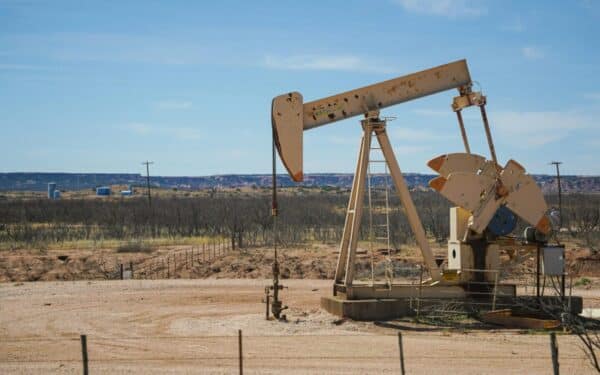 JAE palieka OPEC aljansą – sprendimą diktuoja nacionaliniai interesai ir karo grėsmės