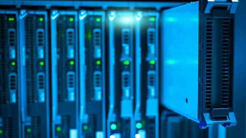 Žytomyre išaiškinta botų ferma: tūkstančiai paskyrų keliavo Rusijos tarnyboms