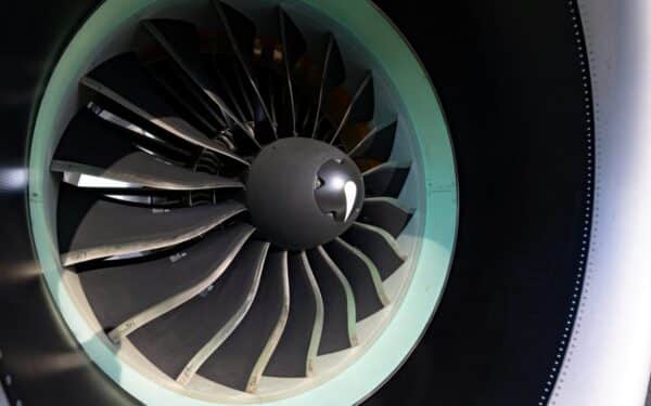 Netoli Lietuvos – strateginis projektas: Lenkijoje pradės gaminti kritines lėktuvų variklių dalis