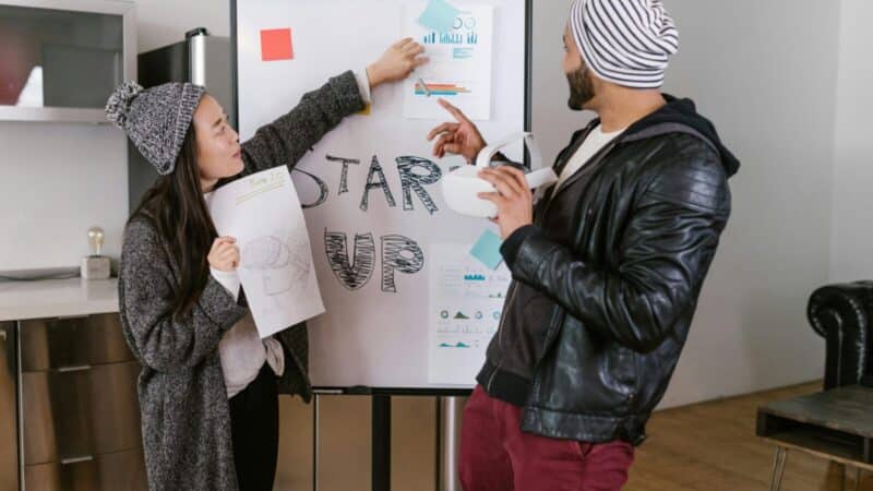 Startuolių bumas Lietuvoje: milijardai auga, bet ar tikrai verta pradėti dabar