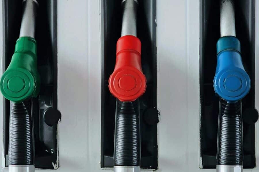 Metinis palyginimas: 2026 kovą degalų kainos ES pakilo beveik 13 proc.