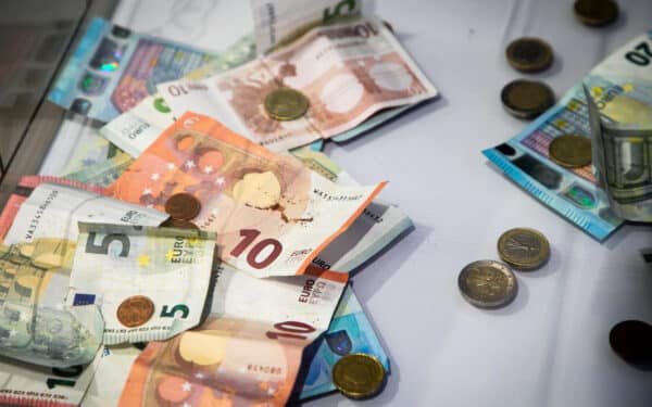 Kur gyventojai išleido II pensijų pakopos lėšas? Dantų gydymas, vaikų mokslai ir paskolos