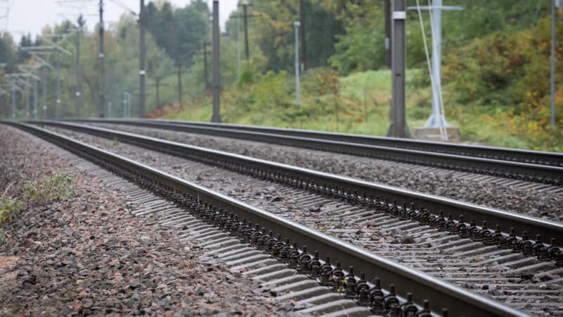 „Žalesnės“ kelionės – vis arčiau: geležinkelyje Kaišiadorys–Gaižiūnai sėkmingai išbandytas elektrifikuotas ruožas