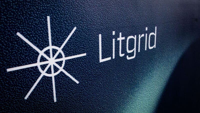 Elektros eksportas į Lenkiją didėja: augantis „LitPol Link“ pralaidumas leis plėsti atsinaujinančią energetiką