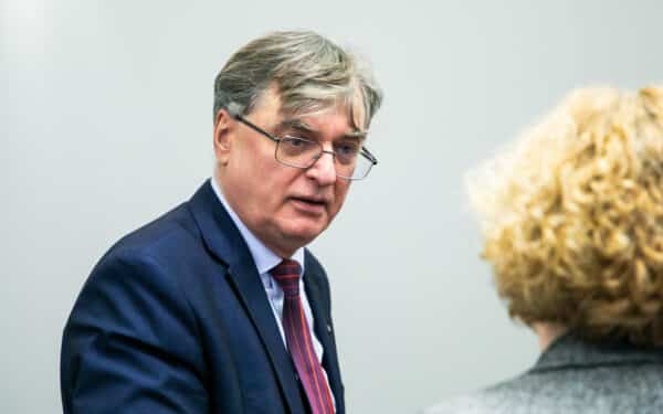 Strateginės klaidos kainavo pareigas: LMT vadovas neteko posto