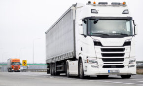 Lenkijos ūkininkų kelio blokada ties Kalvarijos-Budzisko pasienio punktu. ELTA / Žygimantas Gedvila