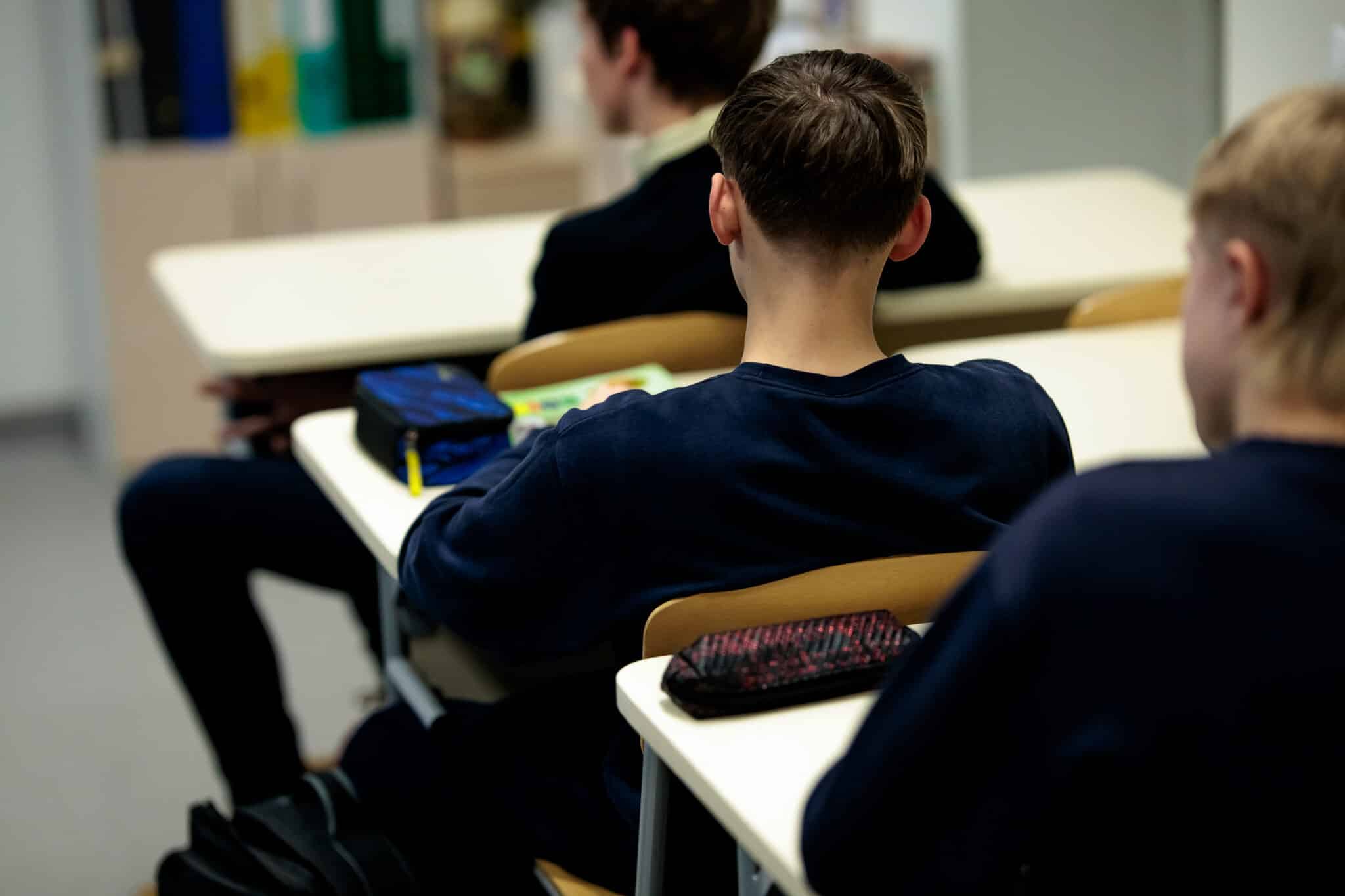Seimas pritarė: mokykloms teks apsispręsti dėl telefonų naudojimosi, tvarką nusistatyti privaloma iki rudens